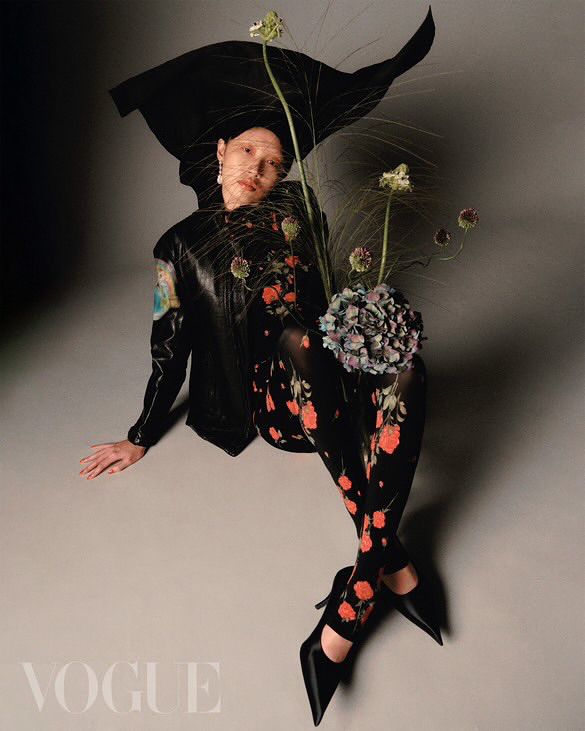 Vogue apr 2025