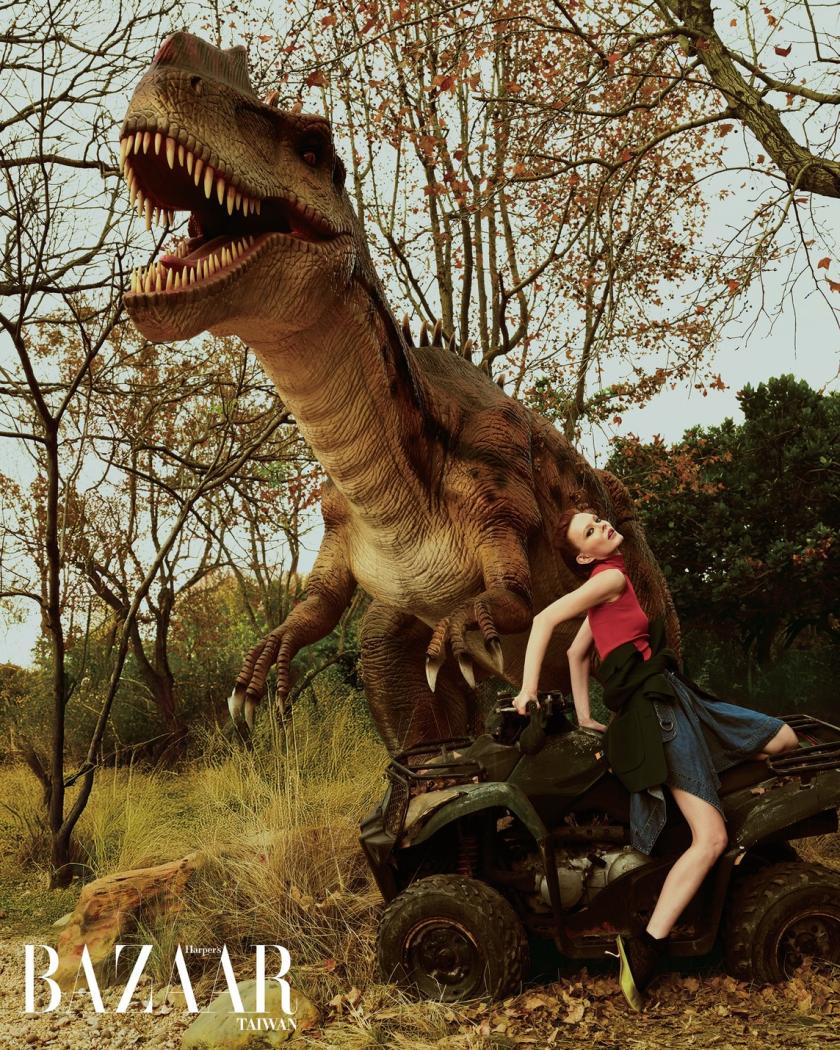 Harper Bazaar April 2026